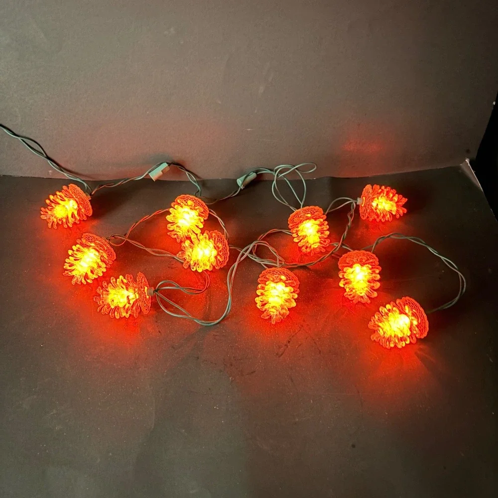 9' Vtg Style Glitter Pinecone String Lights 10 Count Gold Amber Glow Green Wire